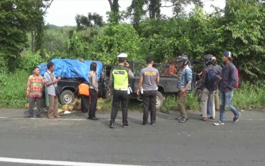 L-300 Adu Banteng, Satu Meninggal 