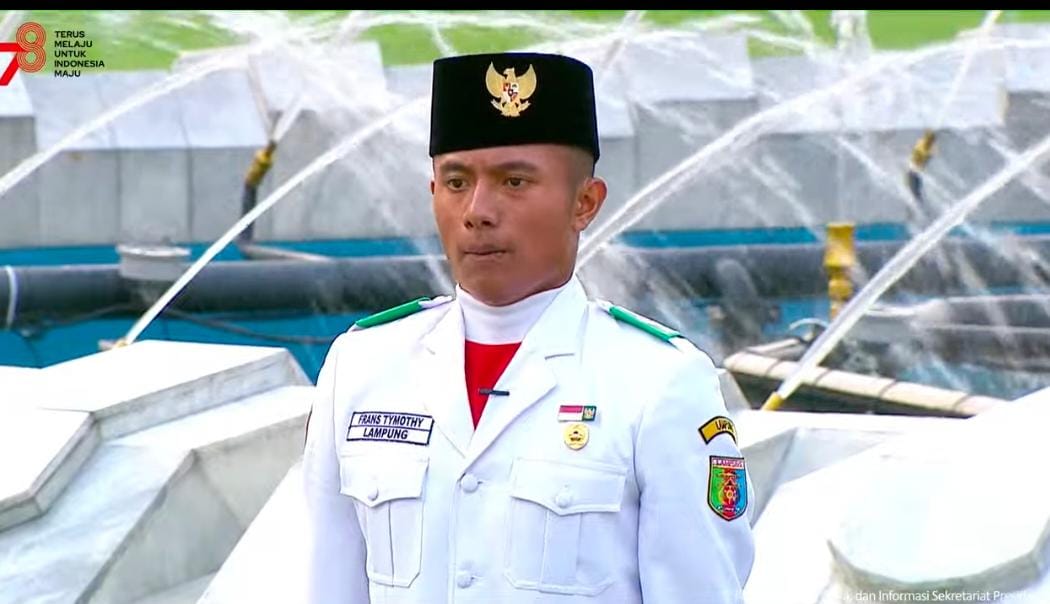 Frans Timothy Prawira Siallagan Siswa Asal Lampung Jadi Komandan Penurunan Bendera Pusaka