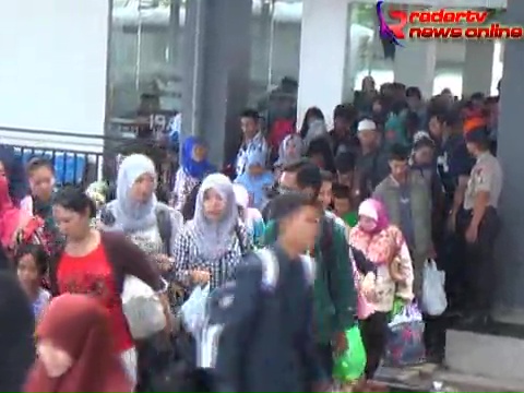 Jelang Tahun Baru Tiket Kereta Api Kelas Ekonomi Habis Terjual