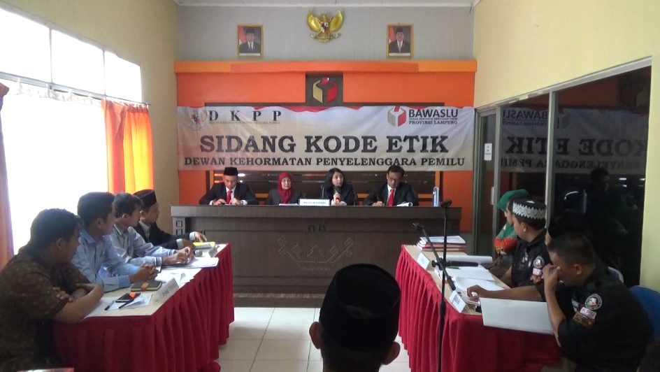 Langgar Kode Etik, 5 Komisoner Pesawaran Disidang