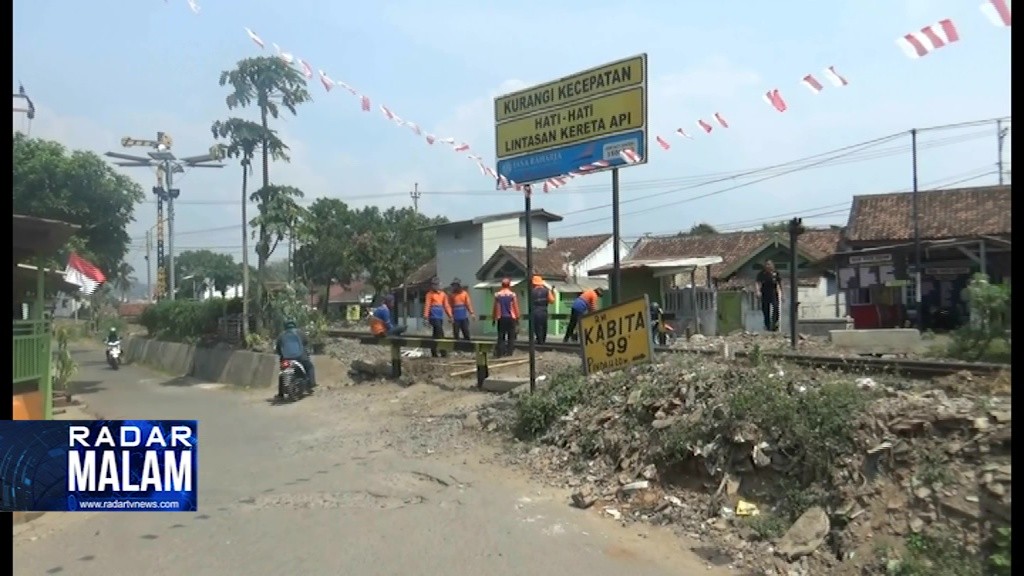 Akses Jalan Ditutup Warga Keluhkan Sikap KAI